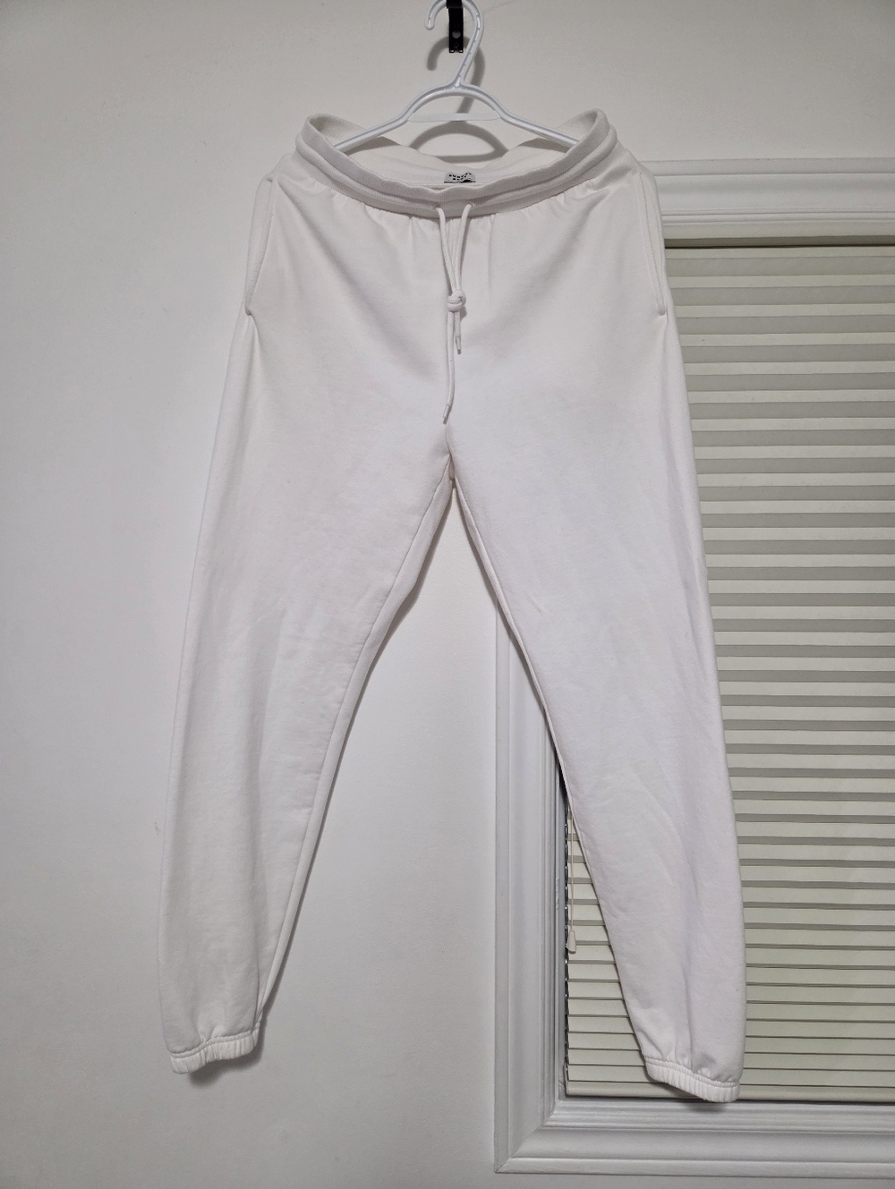 Aritzia Sunday Best Joggers